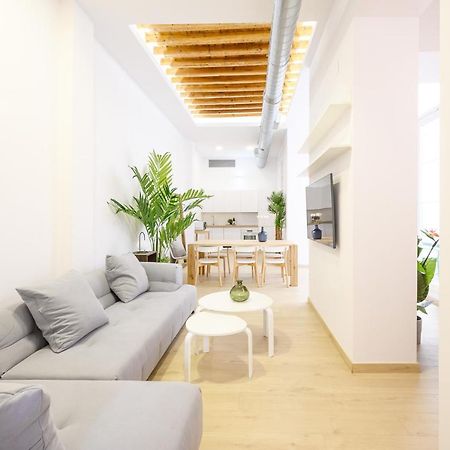 Modern 3 Bedroom, City Center With Patio & High Ceilings By 10Tosea Malaga Luaran gambar