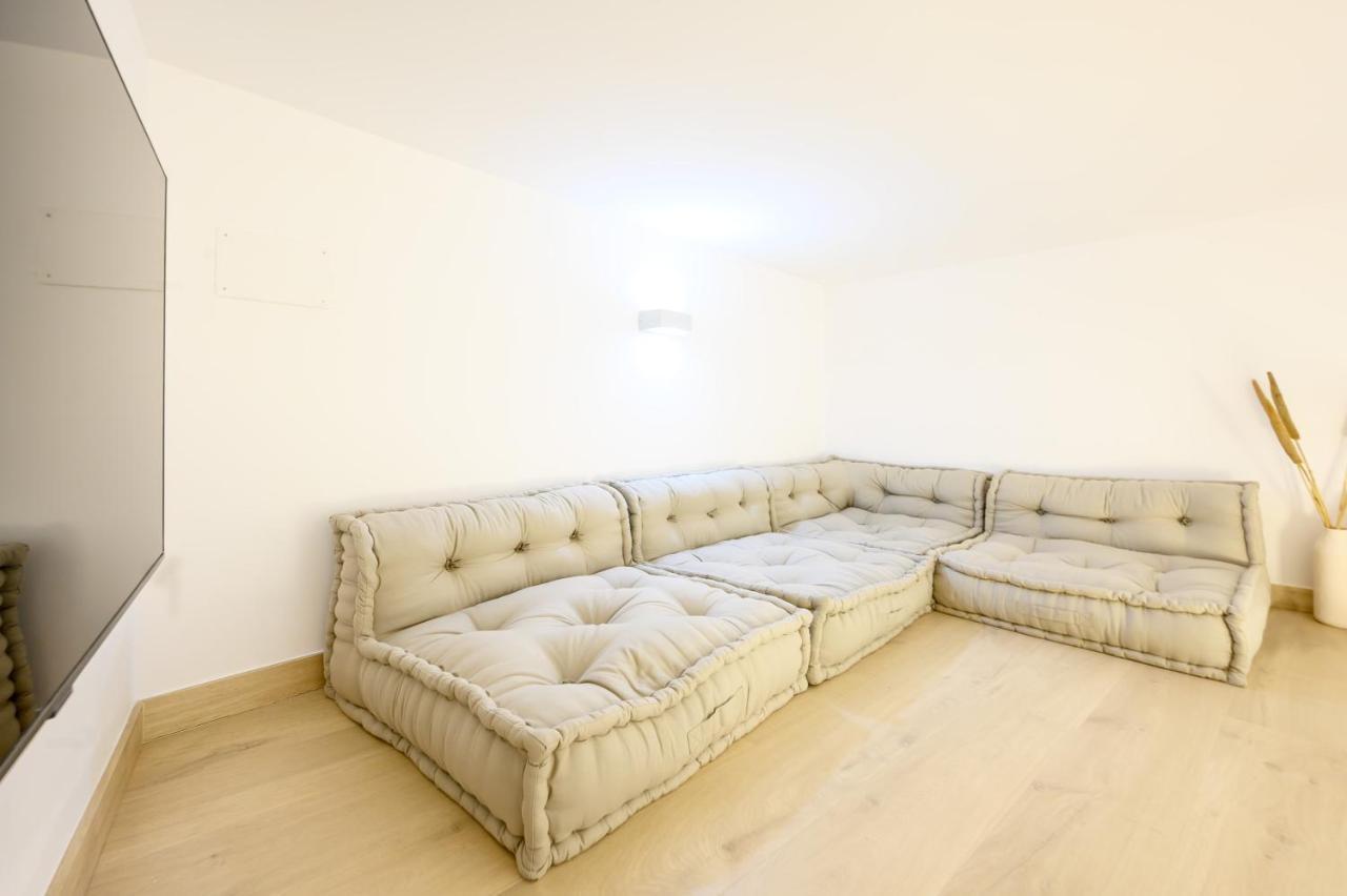 Modern 3 Bedroom, City Center With Patio & High Ceilings By 10Tosea Malaga Luaran gambar