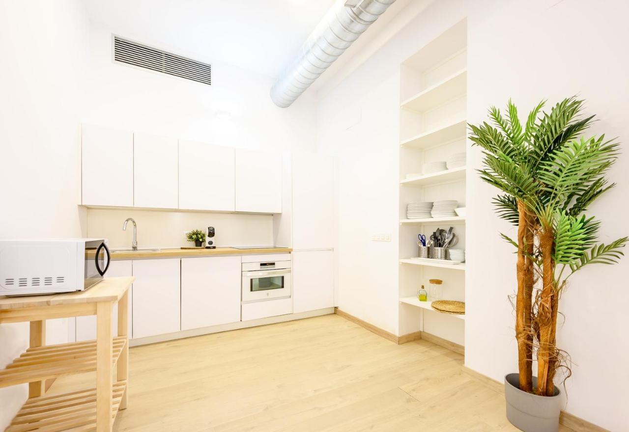 Modern 3 Bedroom, City Center With Patio & High Ceilings By 10Tosea Malaga Luaran gambar